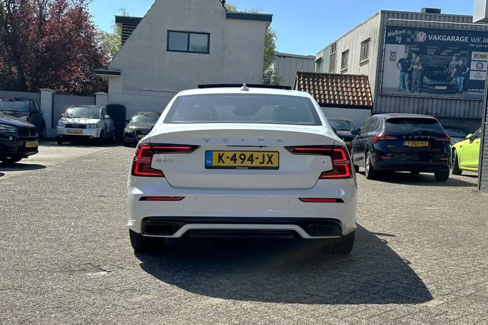 Volvo S60 2.0 T8 Twin Engine Polestar Engineered uit 2021, foto 11
