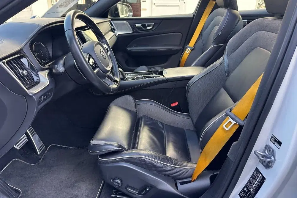 Volvo S60 2.0 T8 Twin Engine Polestar Engineered uit 2021, foto 15