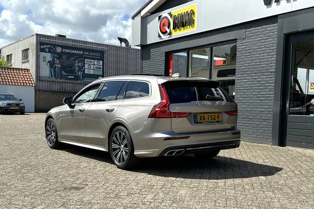 Volvo V60 2.0 T5 Inscription (bj 2019 uit 2019, foto 10