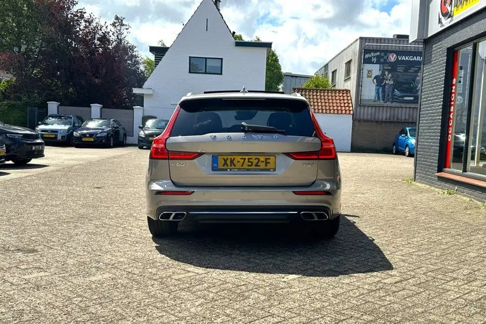 Volvo V60 2.0 T5 Inscription (bj 2019 uit 2019, foto 9