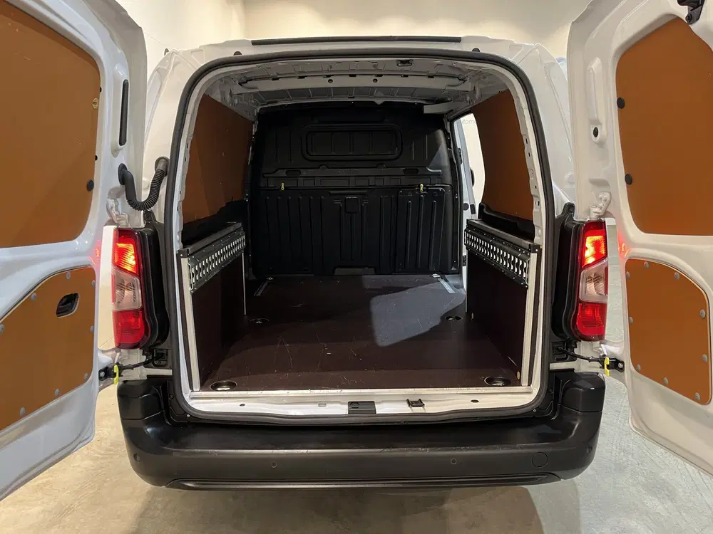 Peugeot Partner Premium Long 50 kWh uit 2022, foto 5