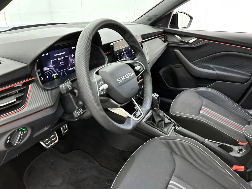 Skoda Kamiq 1.0 TSI Monte Carlo uit 2025, foto 14