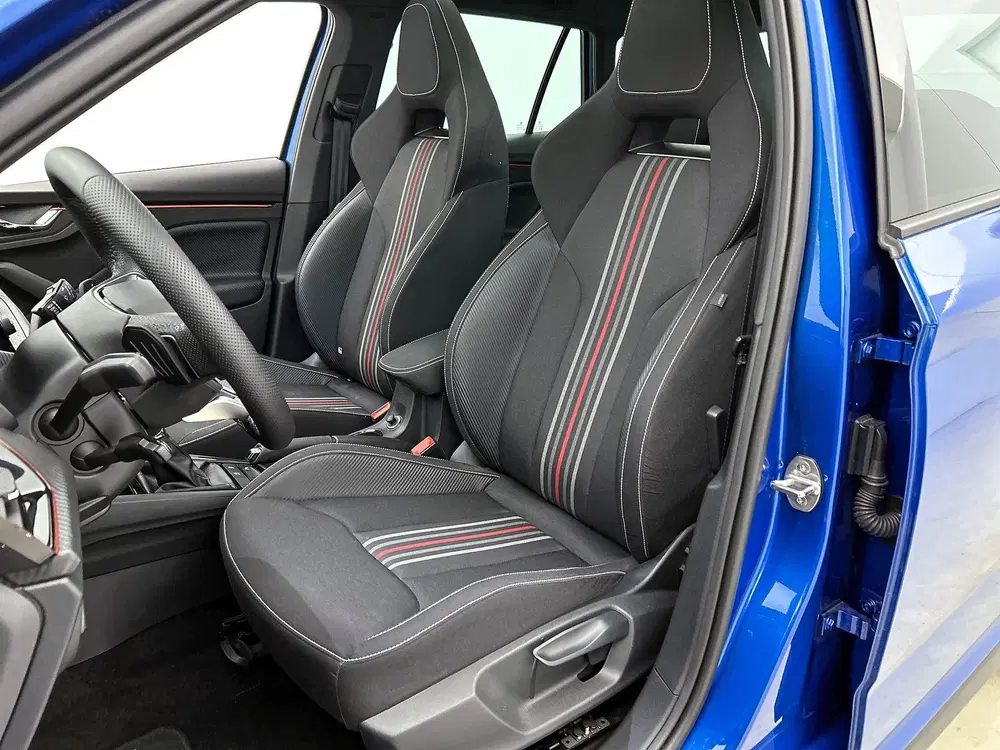 Skoda Kamiq 1.0 TSI Monte Carlo uit 2025, foto 5