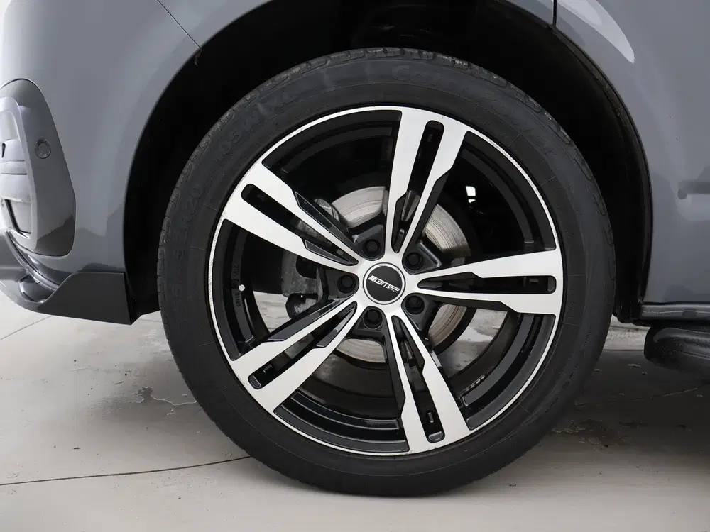 Volkswagen Transporter 2.0 TDI L2H1 + LED uit 2023, foto 12