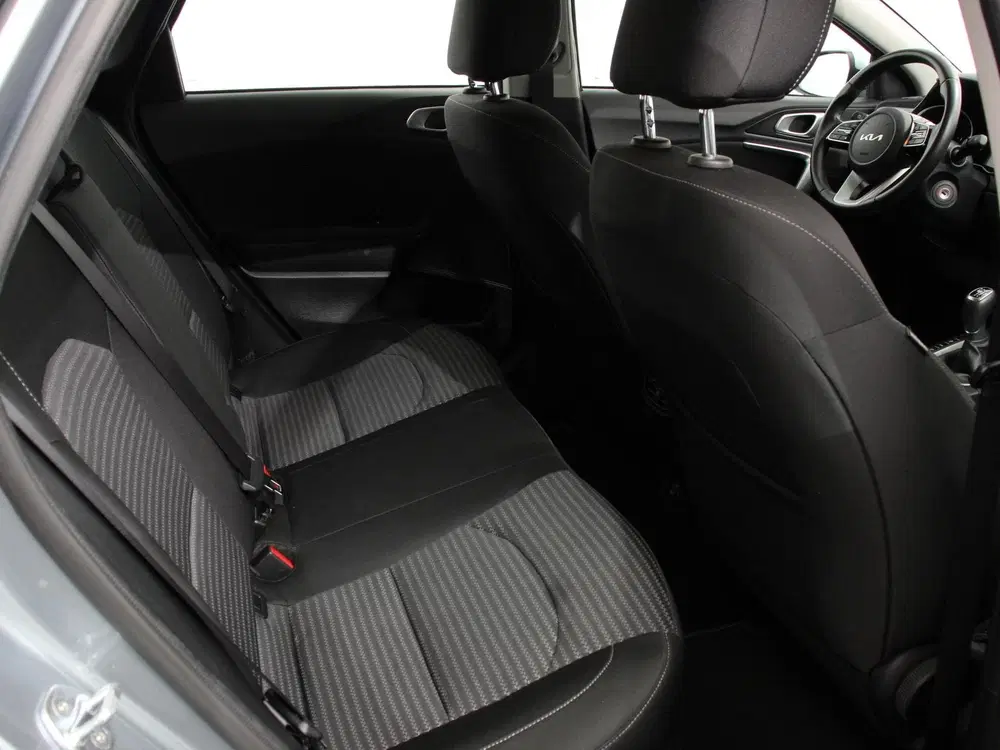 Kia Ceed 1.0 T-GDi 120pk DynamicLine Navigatie A uit 2022, foto 13