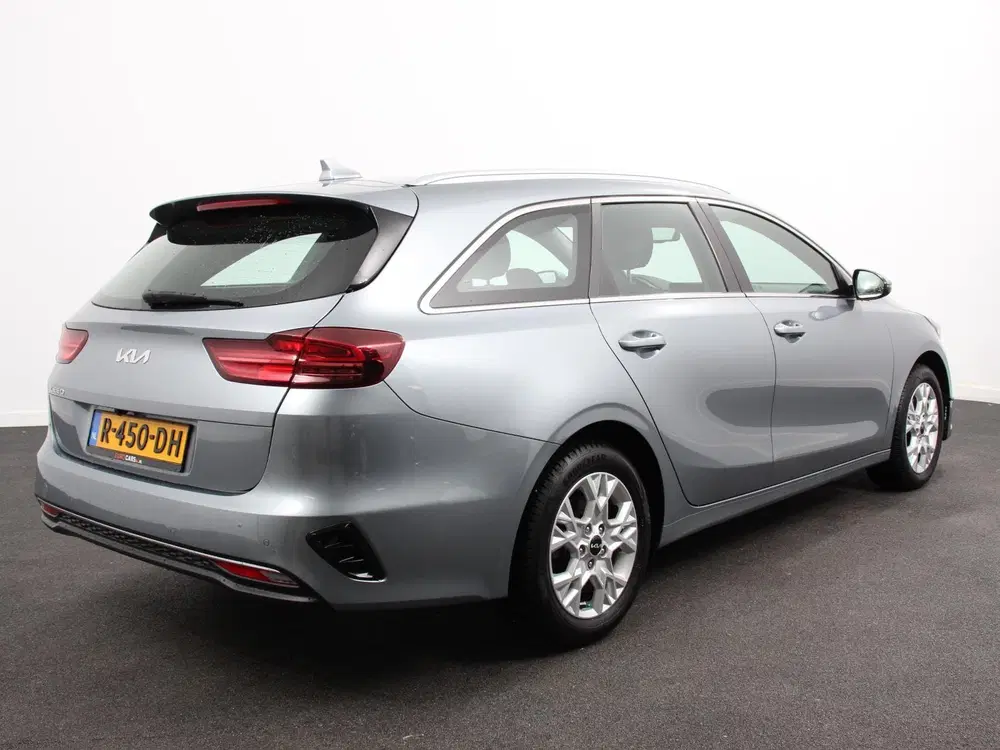 Kia Ceed 1.0 T-GDi 120pk DynamicLine Navigatie A uit 2022, foto 4