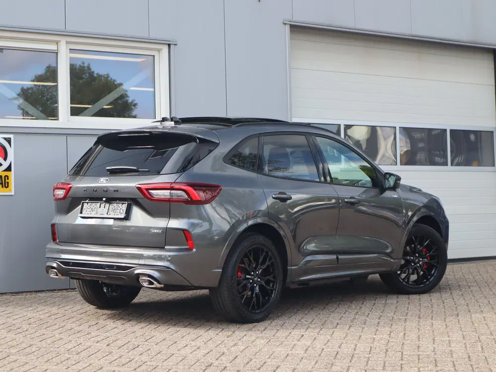 Ford Kuga 2.5 PHEV ST-Line X uit 2026, foto 2