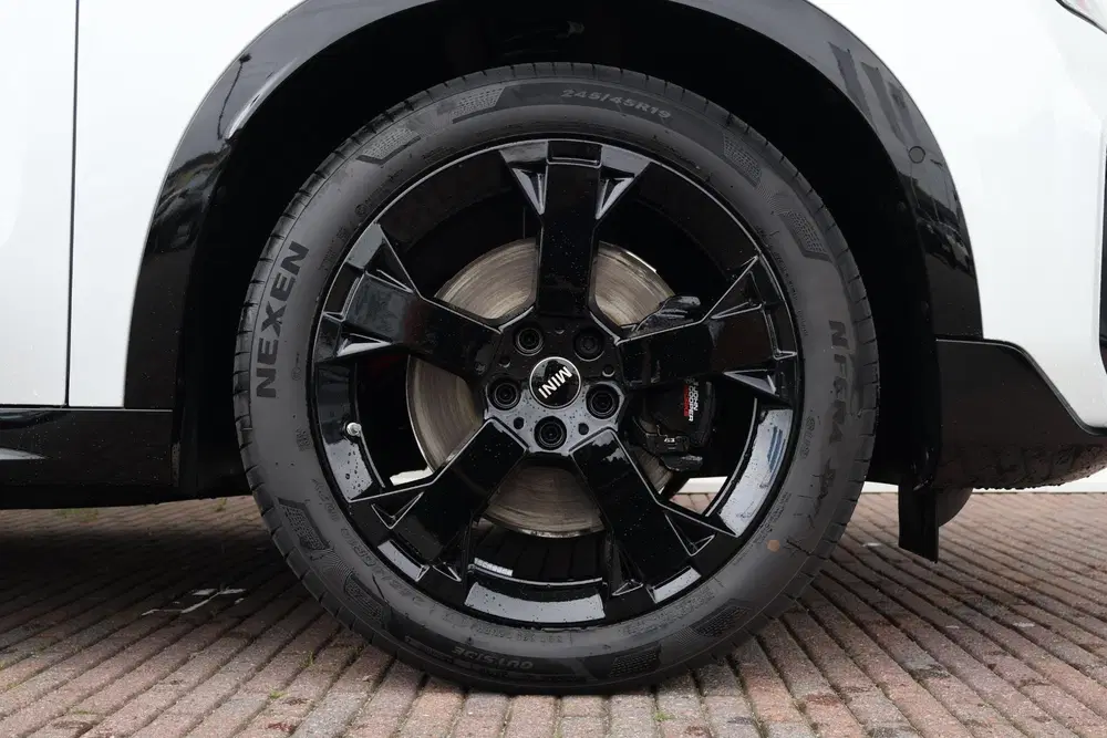 Mini Countryman E John Cooper Works XL 66.5 kWh uit 2026, foto 6
