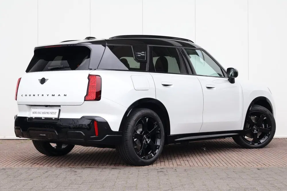 Mini Countryman E John Cooper Works XL 66.5 kWh uit 2026, foto 7