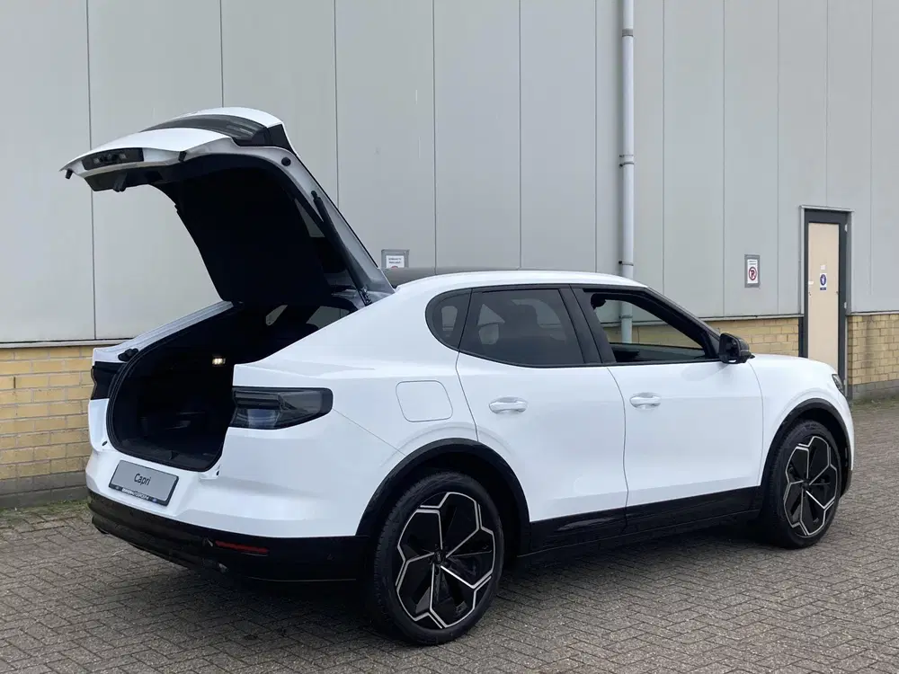 Ford Capri Premium Standard Range RWD 52 kWh Driver A uit 2026, foto 10