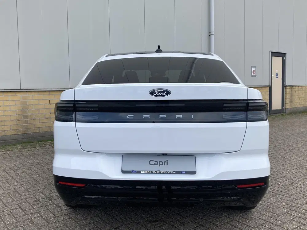 Ford Capri Premium Standard Range RWD 52 kWh Driver A uit 2026, foto 12