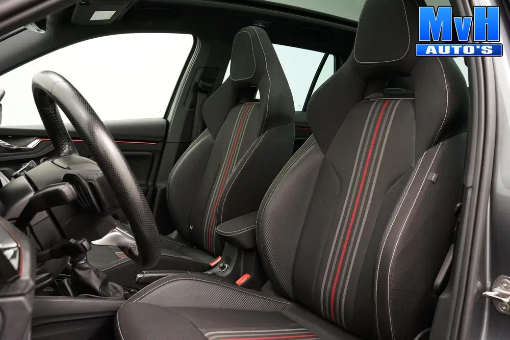 Skoda Kamiq 1.0 TSI Monte Carlo uit 2024, foto 3