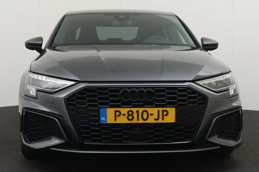 Audi A3 150 PK Aut. TFSI S-Line Matrix-LED Camera uit 2022, foto 3