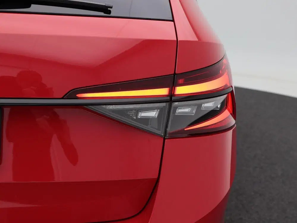 Skoda Superb 1.5 TSi 150 Pk Automaat Sportline Busines uit 2024, foto 14