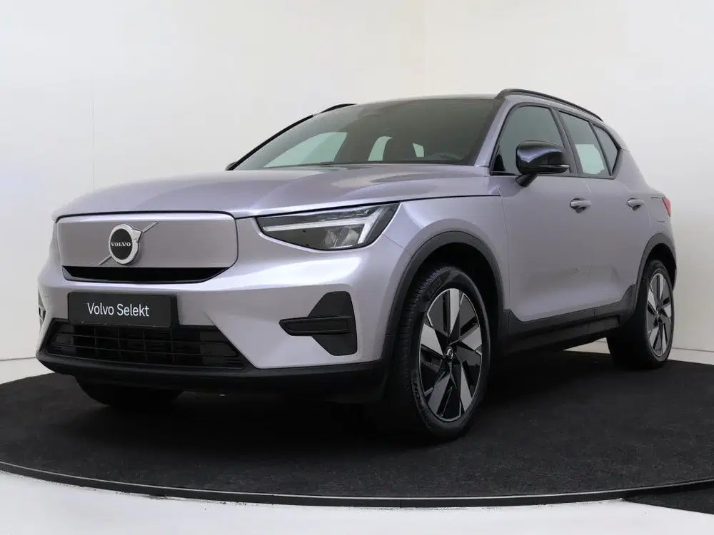 Volvo EX40 Extended Plus Dark 82 kWh uit 2025