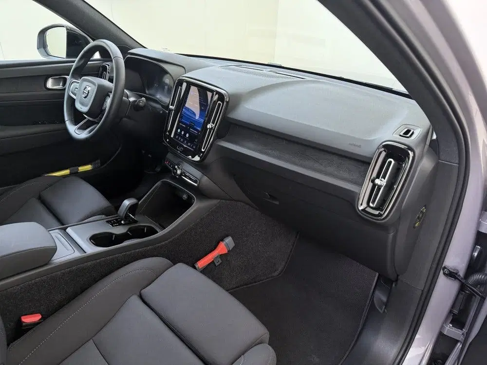 Volvo EX40 Extended Plus Dark 82 kWh uit 2025, foto 12