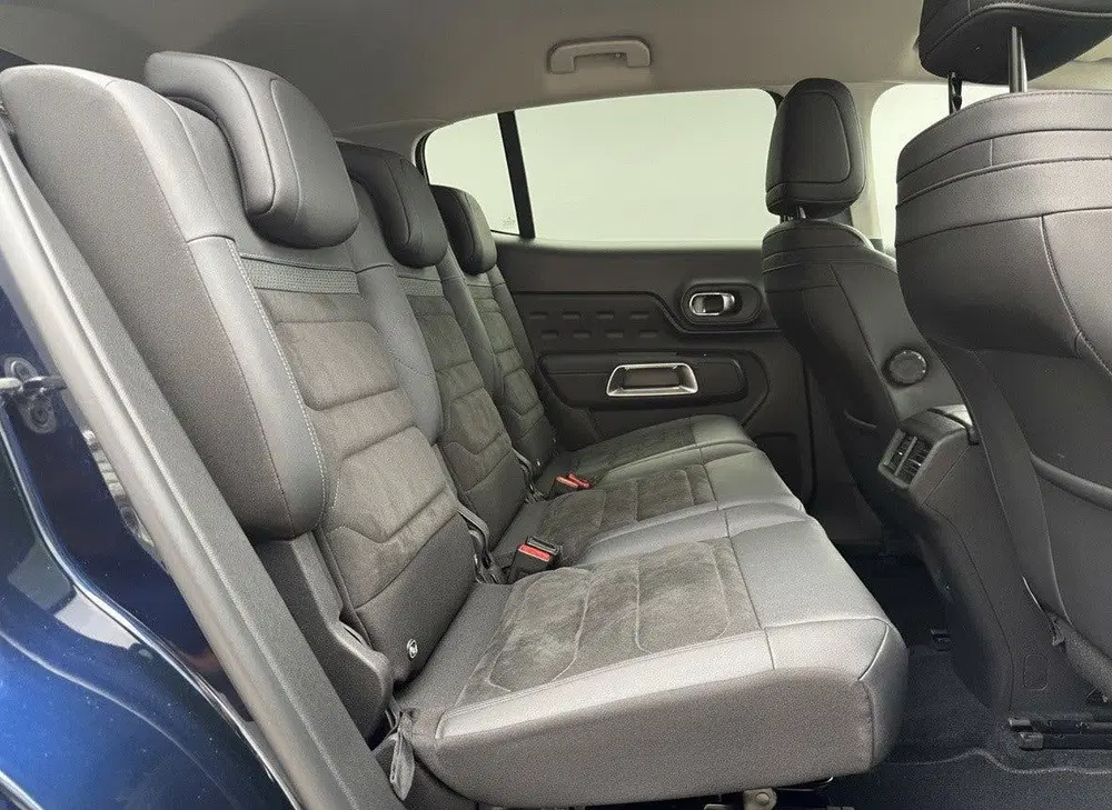 Citroën C5 Aircross Citroen C5 Aircross 1.6 Plug-in Hybrid 225 uit 2024, foto 11