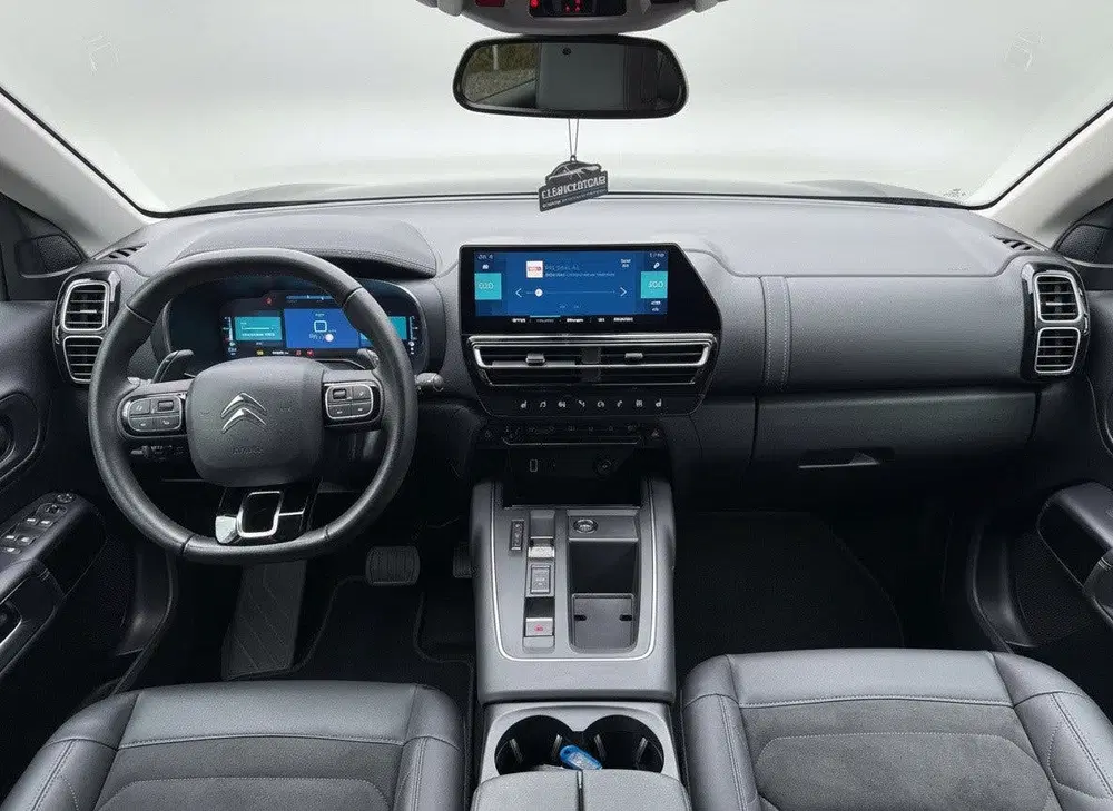 Citroën C5 Aircross Citroen C5 Aircross 1.6 Plug-in Hybrid 225 uit 2024, foto 12