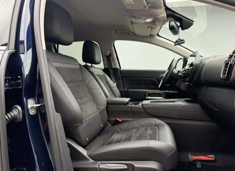 Citroën C5 Aircross Citroen C5 Aircross 1.6 Plug-in Hybrid 225 uit 2024, foto 13