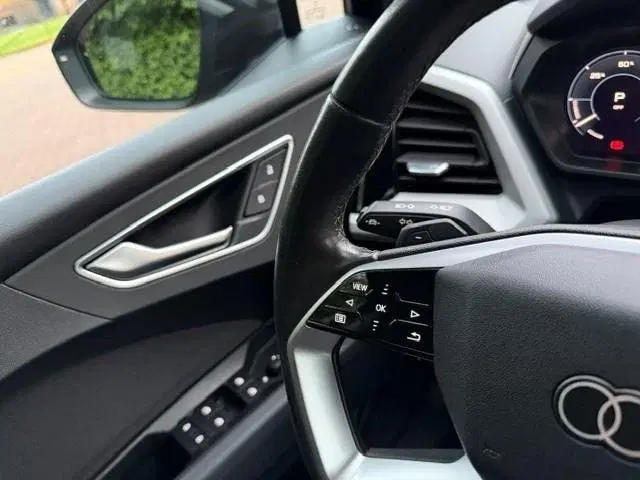 Audi Q4 e-tron 40 Launch Edition 77 kWh uit 2021, foto 11