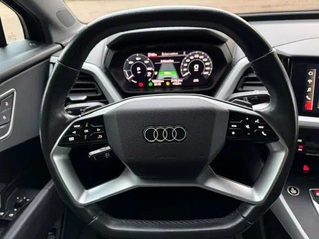 Audi Q4 e-tron 40 Launch Edition 77 kWh uit 2021, foto 9