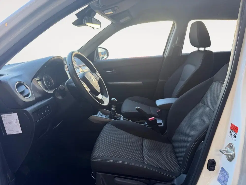 Suzuki Vitara 1.4 Boosterjet Select Smart Hybrid NL AUTO uit 2024, foto 12