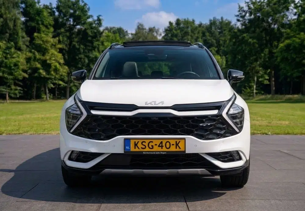Kia Sportage 1.6 T-GDi Plug-in Hybrid AWD GT-PlusLine uit 2022, foto 2