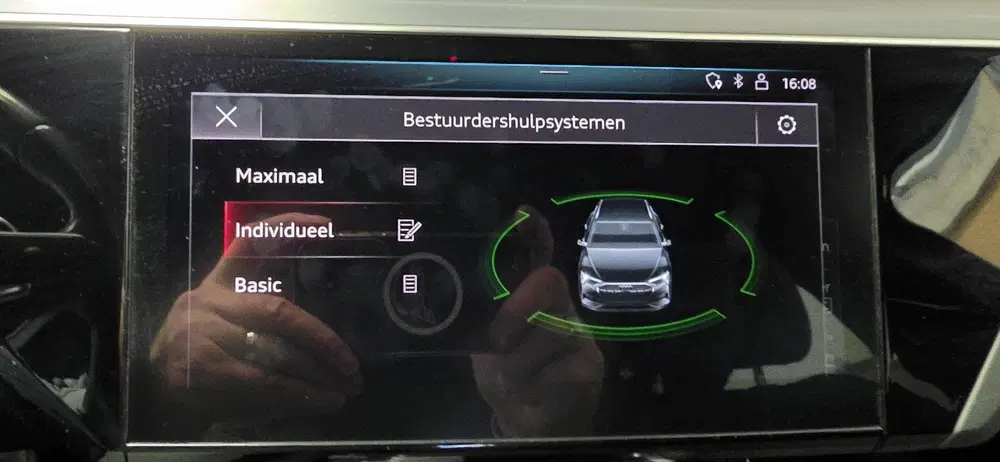 Audi e-tron e-tron 50 quattro Launch edition Black uit 2019, foto 12