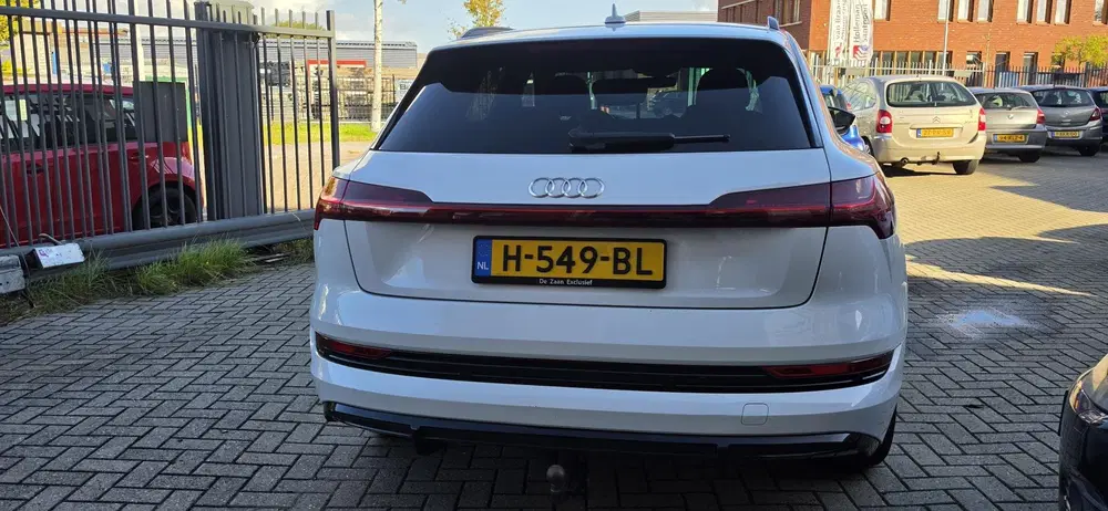Audi e-tron e-tron 50 quattro Launch edition Black uit 2019, foto 5