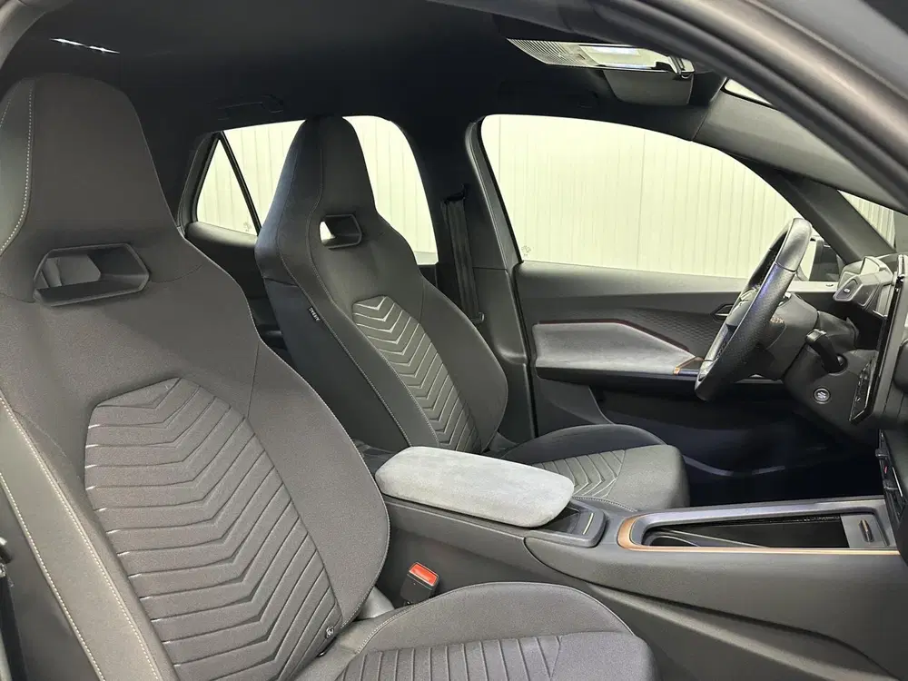 Cupra Born 62kWh Business Plus 150KW CARPLAY CRUISE N uit 2024, foto 13