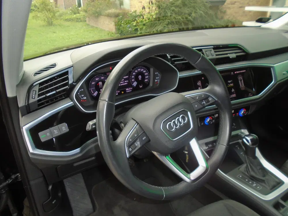 Audi Q3 45 TFSI e Advanced edition BLACK LINE SPOR uit 2022, foto 12