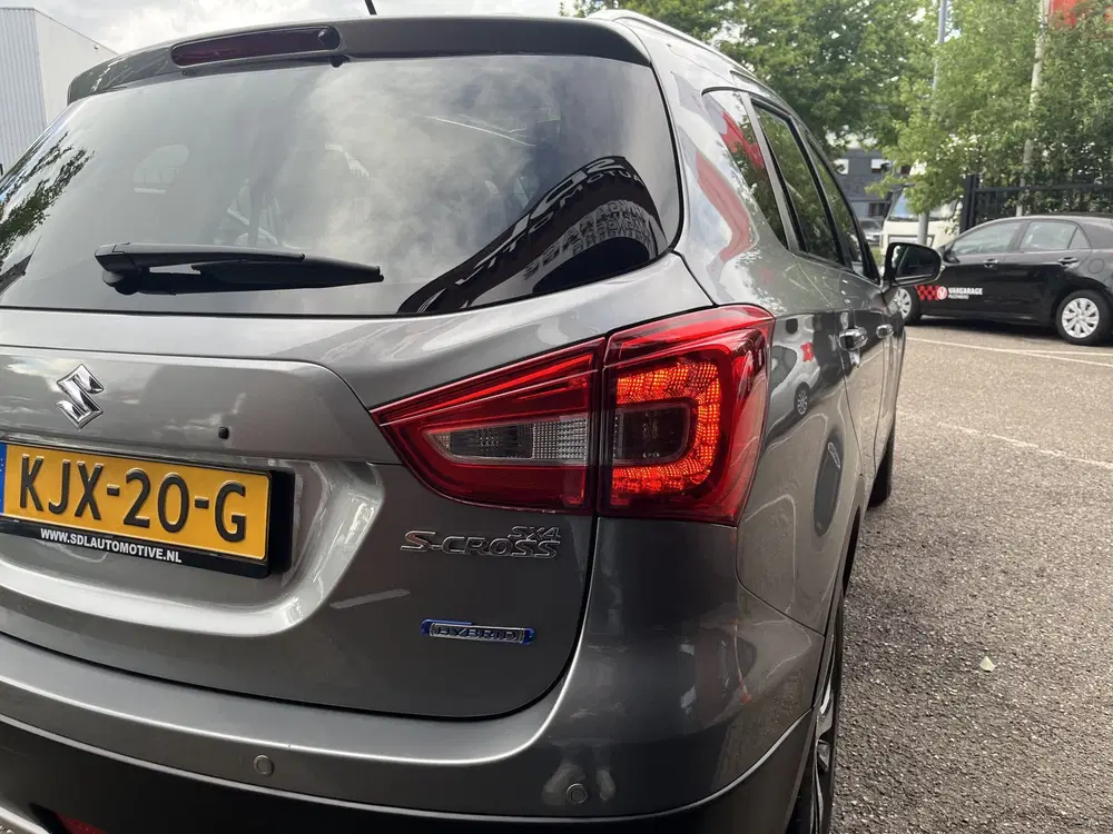 Suzuki S-Cross 1.4 Boosterjet AllGrip Style Smart Hybrid uit 2021, foto 15