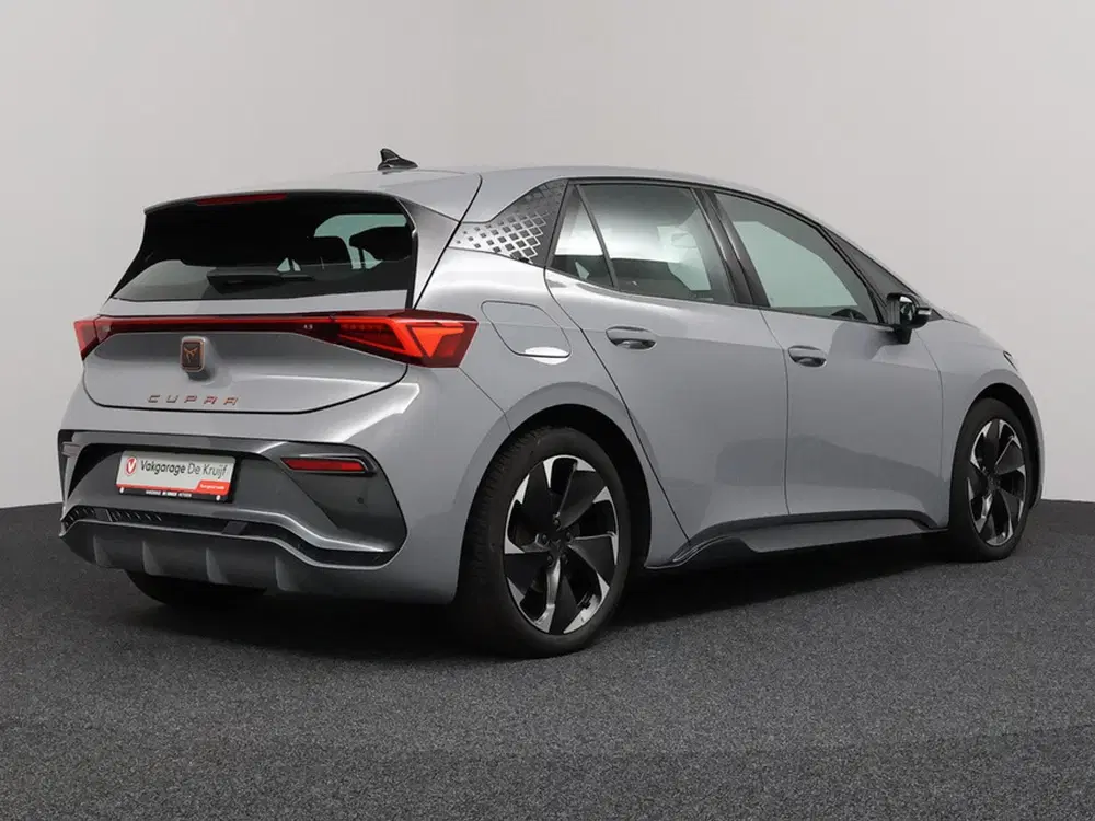 Cupra Born Essential 63 kWh E Boost uit 2024, foto 2