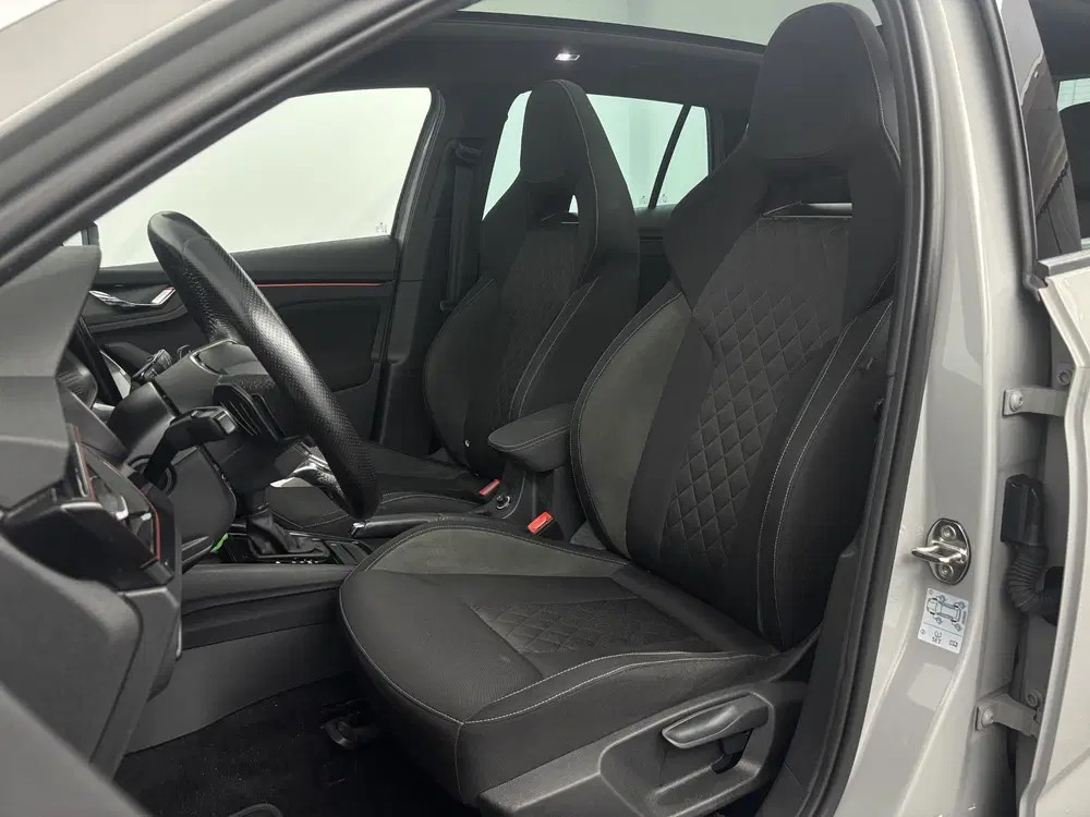 Skoda Scala 1.0 TSI 110pk DSG Sport Business uit 2021, foto 7