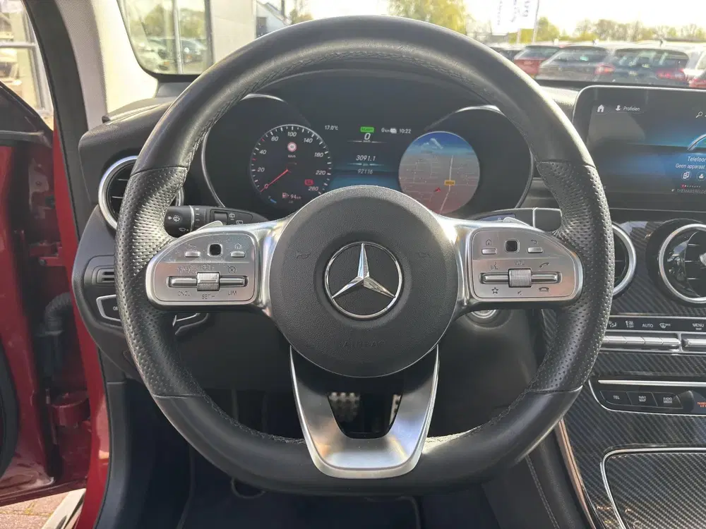 Mercedes-Benz GLC 300e 4MATIC AMG Line 320 PK uit 2020, foto 13