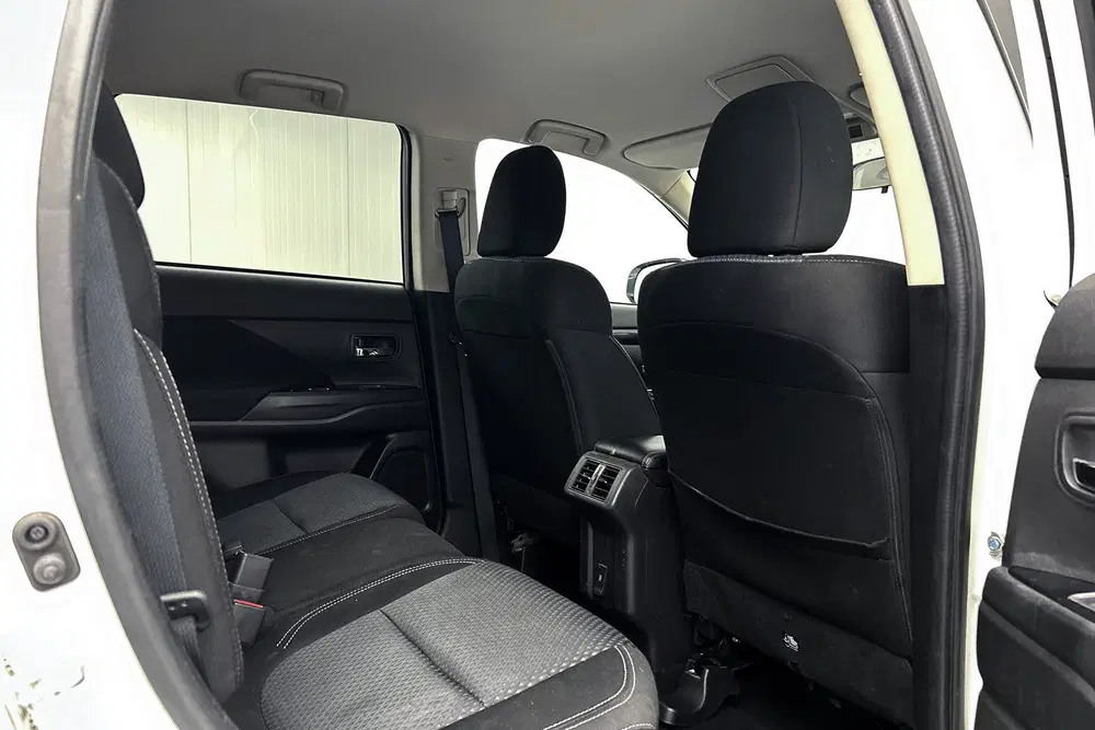 Mitsubishi Outlander 2.4 PHEV Pure uit 2021, foto 15