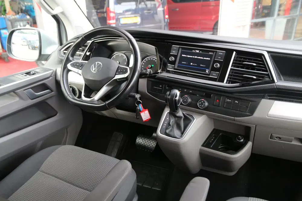 Volkswagen Transporter 2.0 TDI 150 uit 2021, foto 5