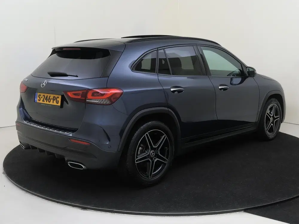 Mercedes-Benz GLA 180 Business Solution AMG uit 2023, foto 4