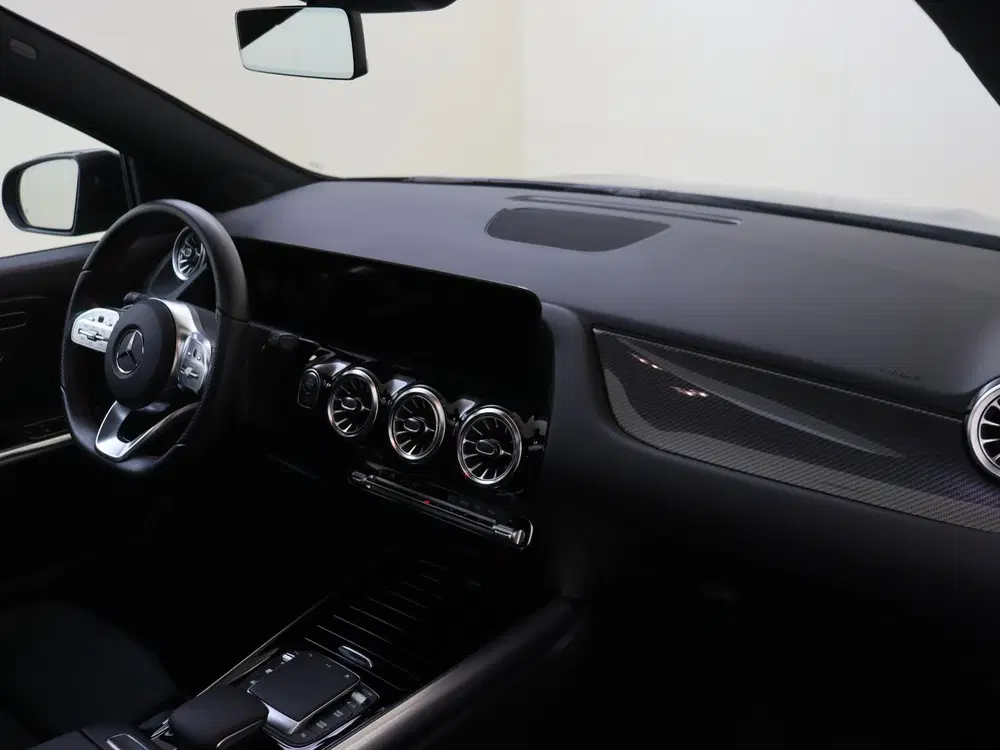 Mercedes-Benz GLA 180 Business Solution AMG uit 2023, foto 5
