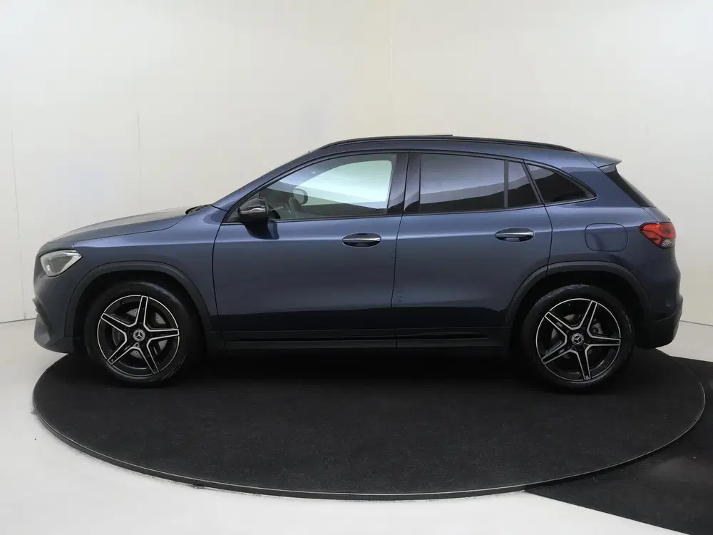 Mercedes-Benz GLA 180 Business Solution AMG uit 2023, foto 8