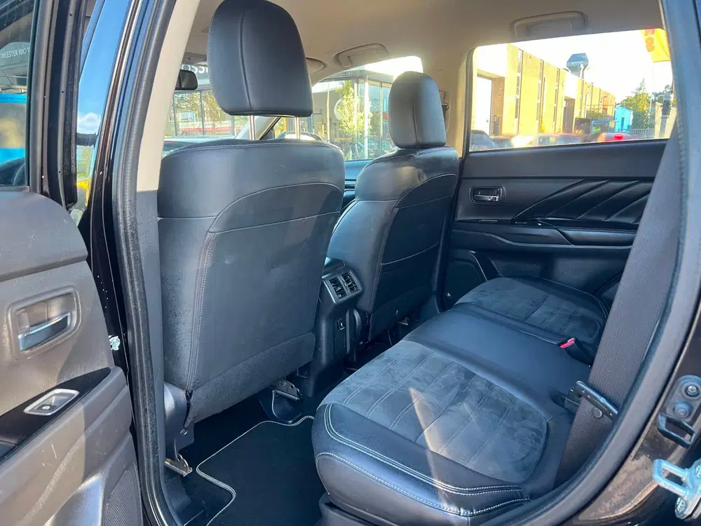 Mitsubishi Outlander 2.4 PHEV Pure+ uit 2019, foto 15