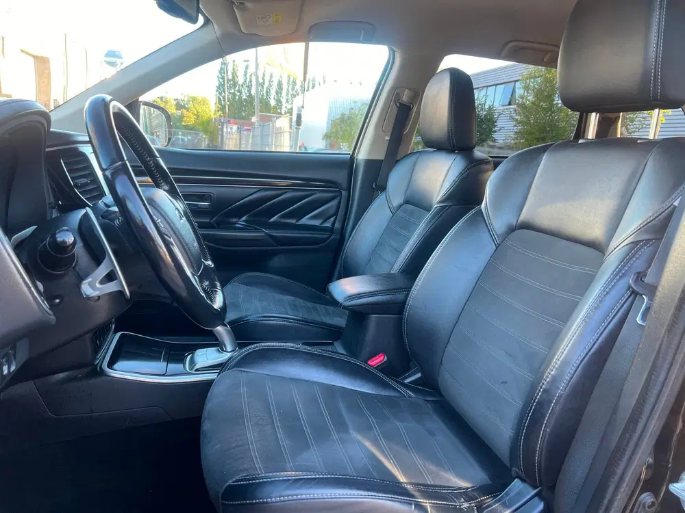 Mitsubishi Outlander 2.4 PHEV Pure+ uit 2019, foto 5