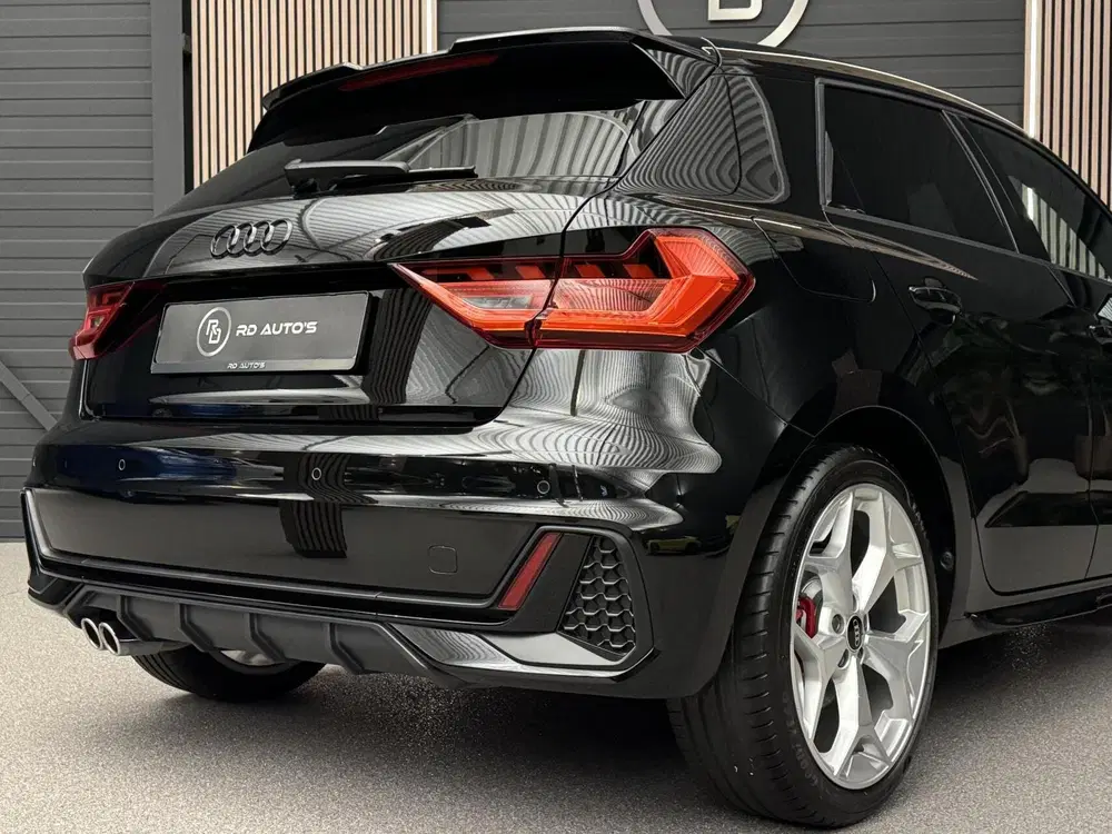 Audi A1 40 TFSI uit 2022, foto 12