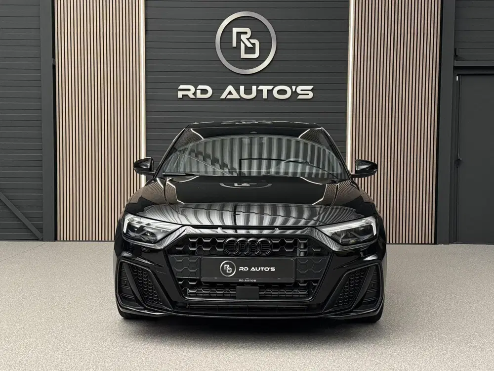 Audi A1 40 TFSI uit 2022, foto 2