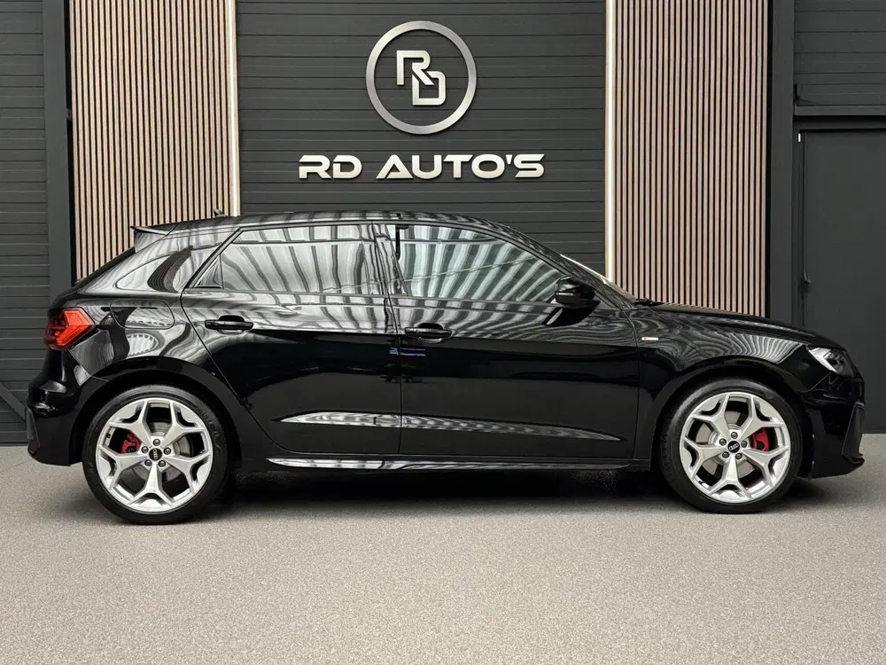 Audi A1 40 TFSI uit 2022, foto 6
