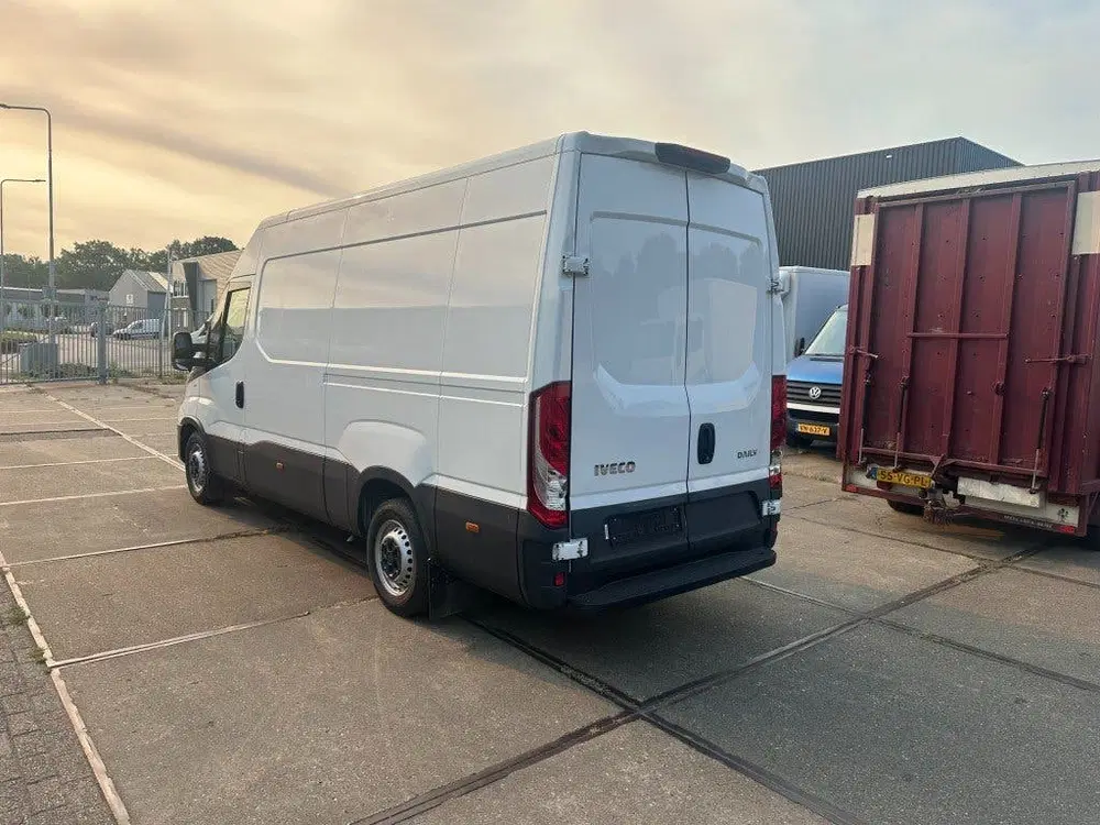 Iveco Daily 35S16V L3H2 uit 2024, foto 7