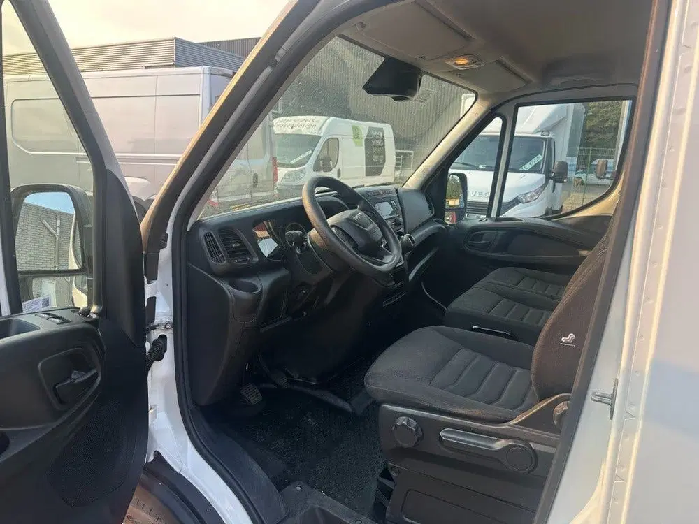 Iveco Daily 35S16V L3H2 uit 2024, foto 9