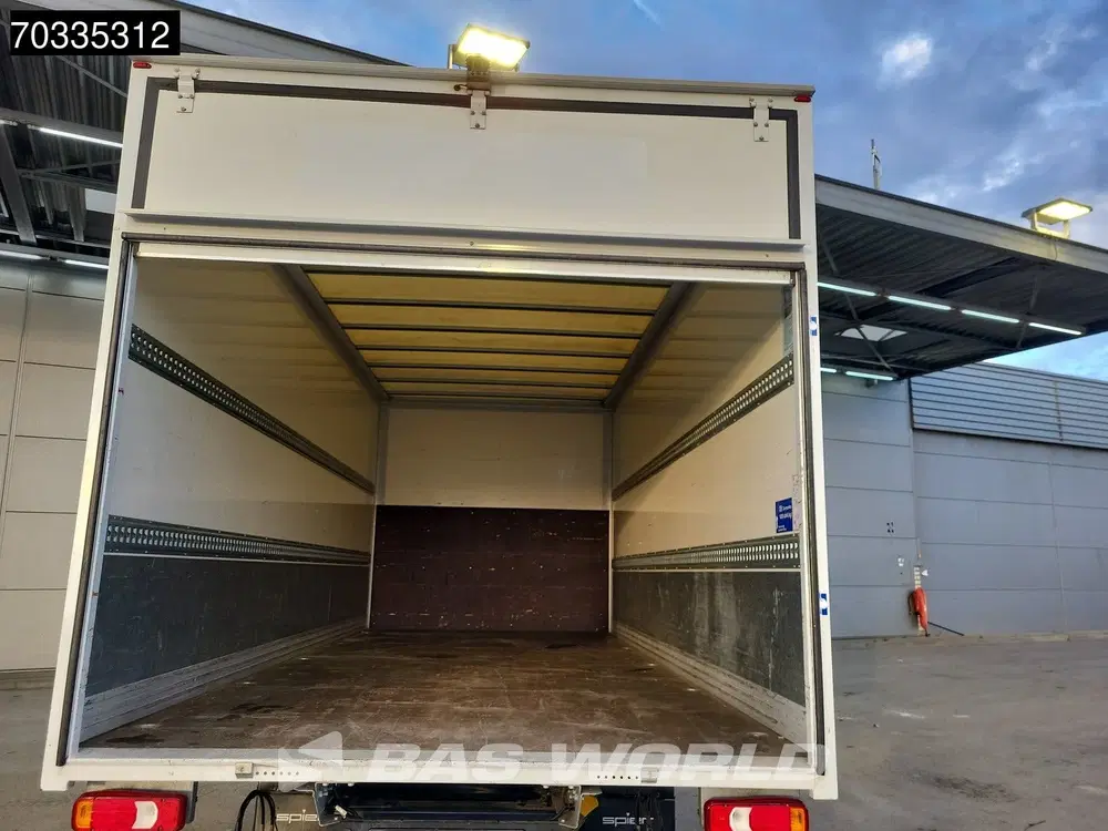 Iveco Daily 3.0L Automaat 1000KG Laadklep Luchtvering uit 2022, foto 8