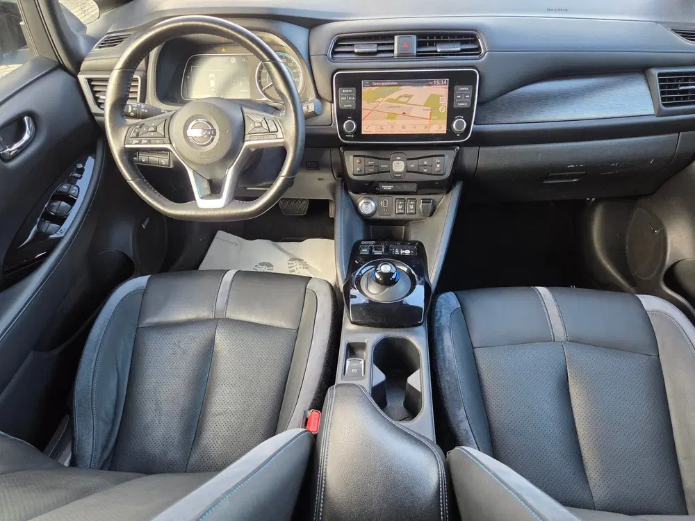 Nissan Leaf E+ Tekna 62 kWh uit 2020, foto 2