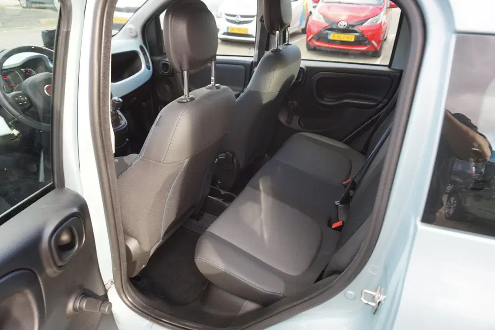 Fiat Panda 1.0 Hybrid Launch Edition uit 2020, foto 14